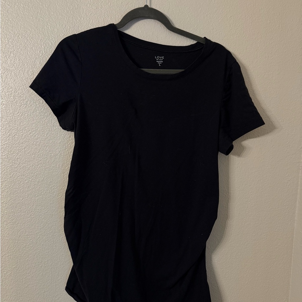 GAP Women's Maternity Black Short Sleeve Tee